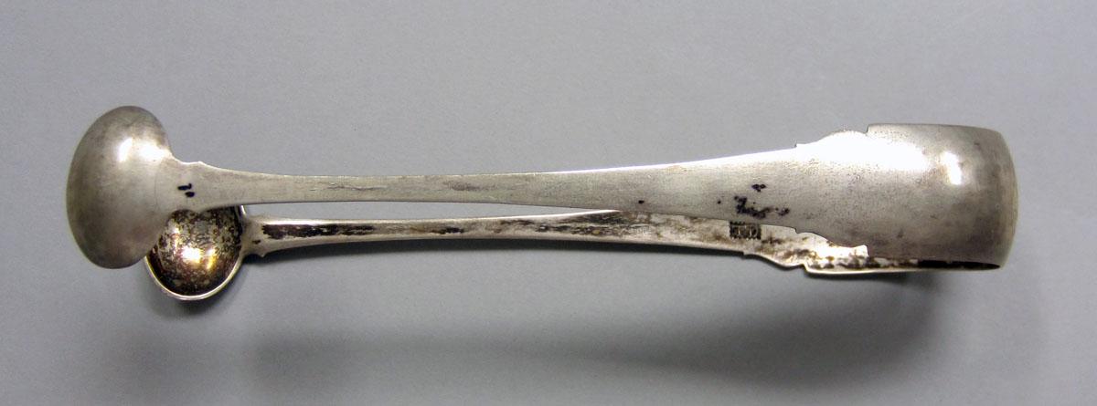 1973.0042 Sugar tongs view 2