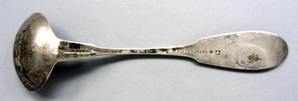1973.0059 Ladle underside