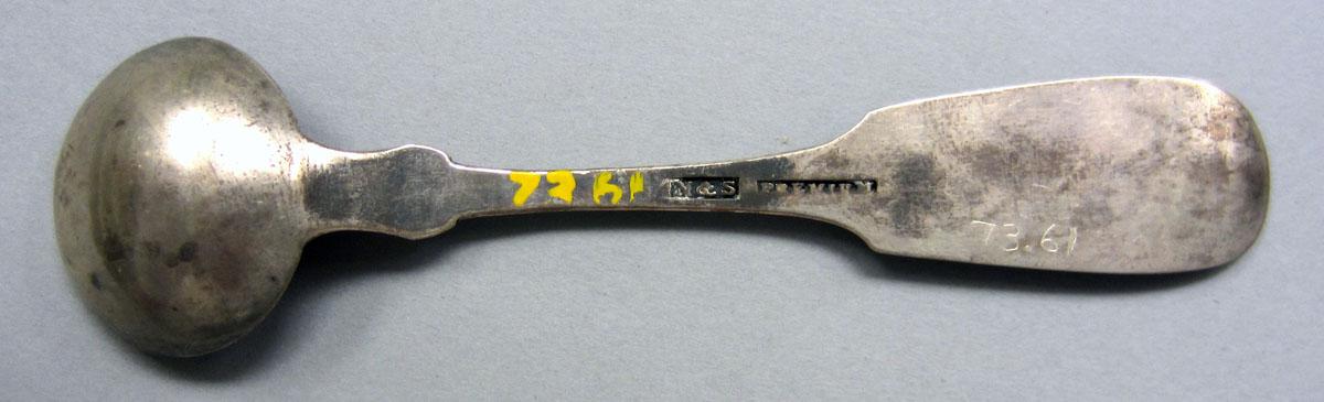 1973.0061 Salt spoon underside