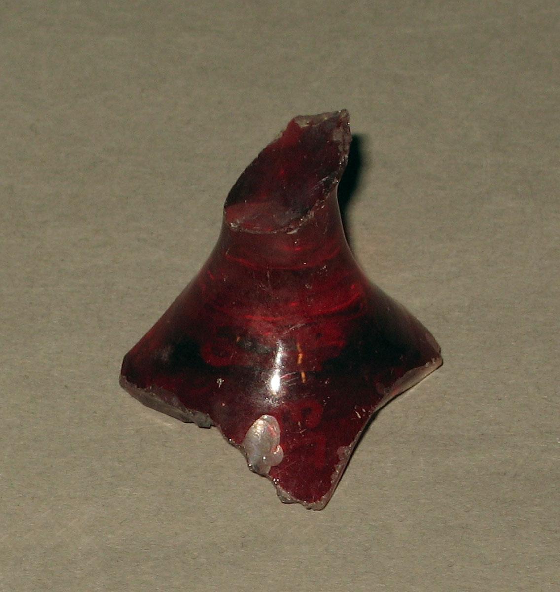 1973.0163.008 Glass fragment