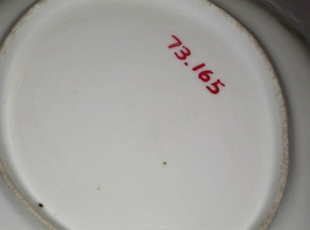 1973.0165 Porcelain dish (underside)