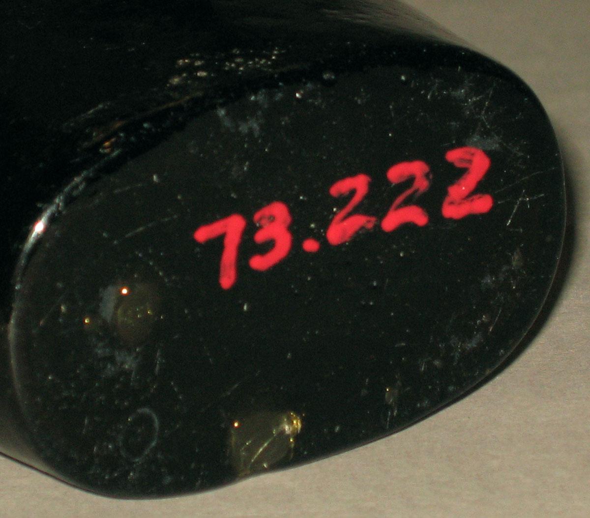 1973.0222 Glass flask (underside)
