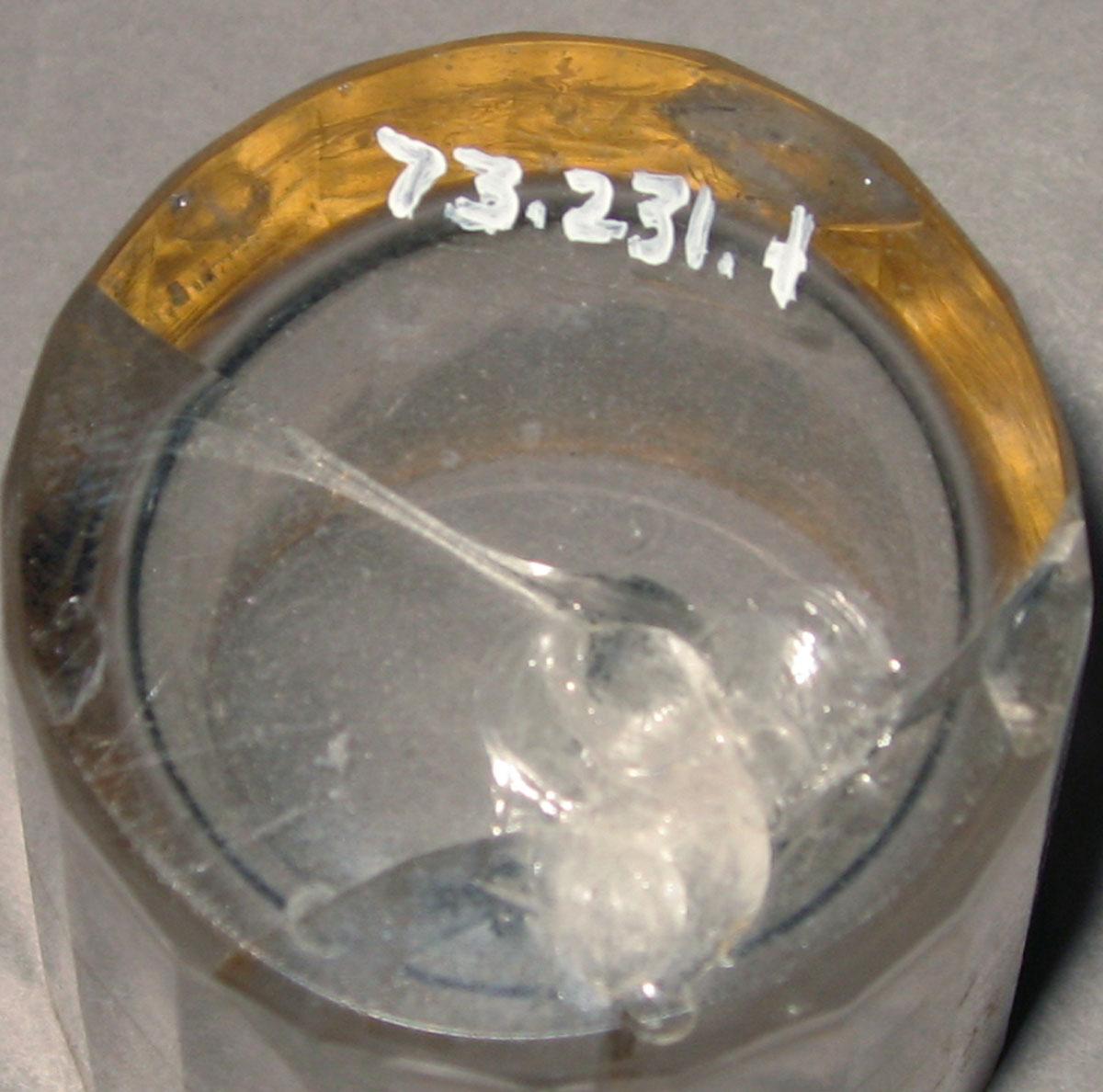 1973.0231.004 Glass tumbler (underside)