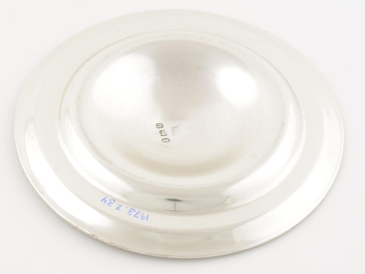 1973.0234 Bottle Stand, View 2
