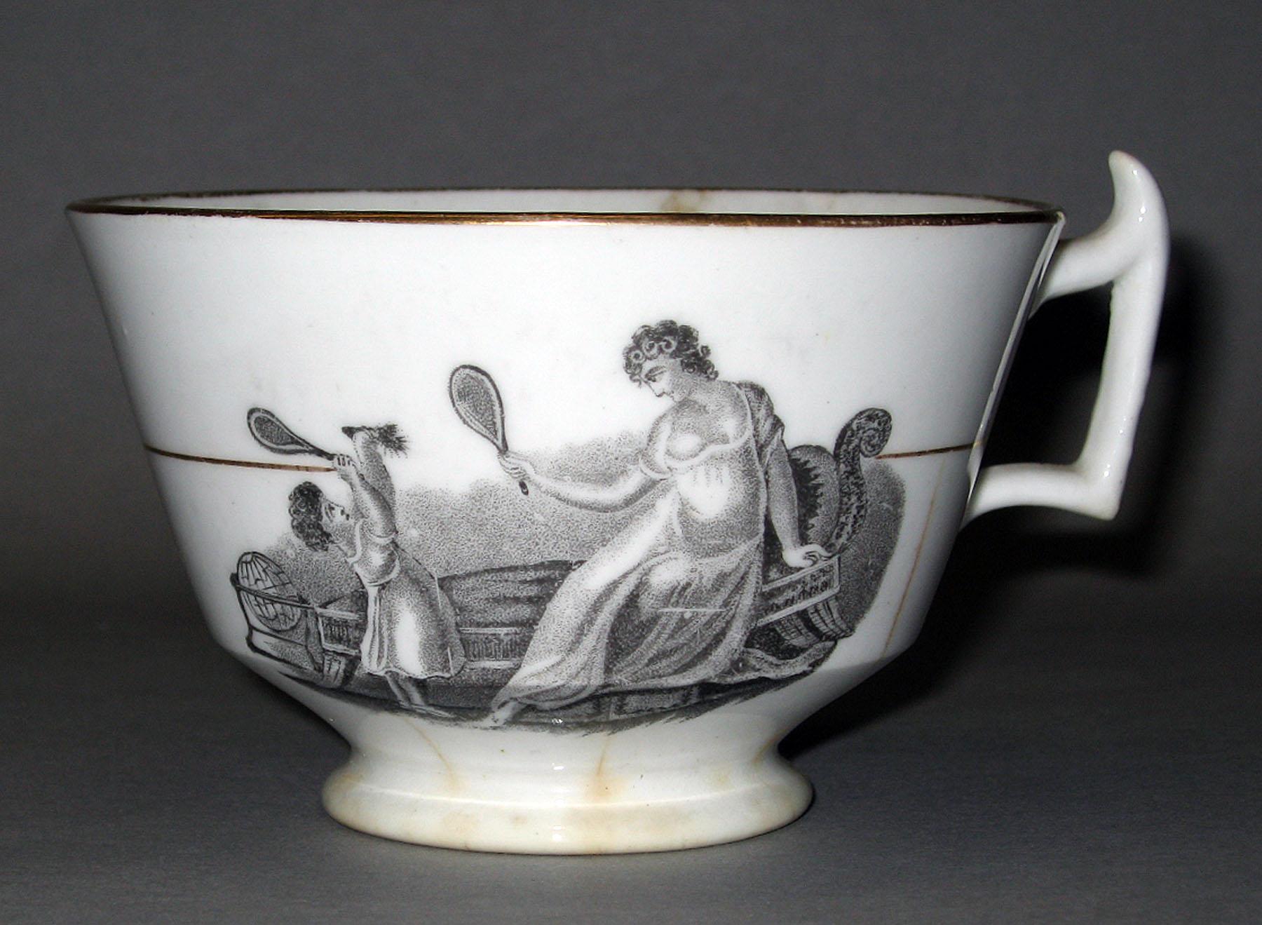 1973.0289.007 Porcelain tea cup