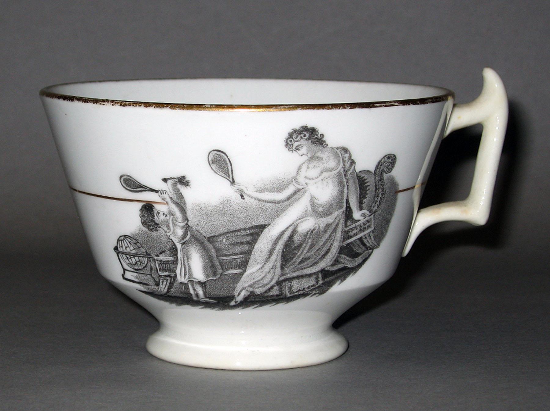 1973.0289.012 Porcelain tea cup