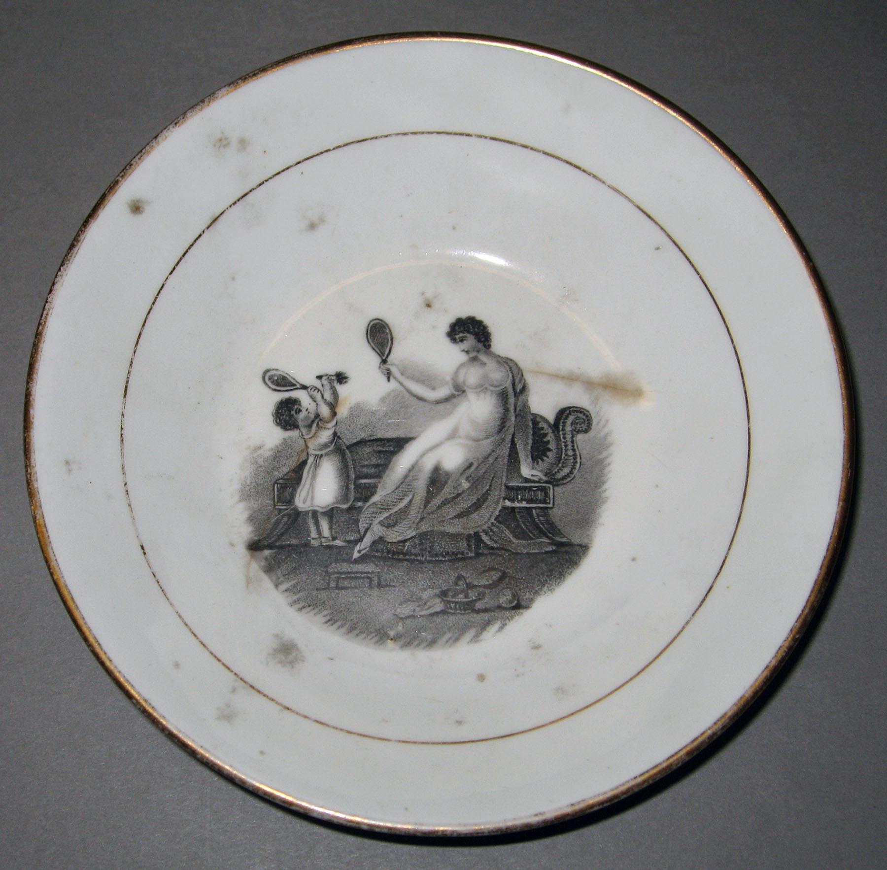 1973.0289.015 Porcelain saucer
