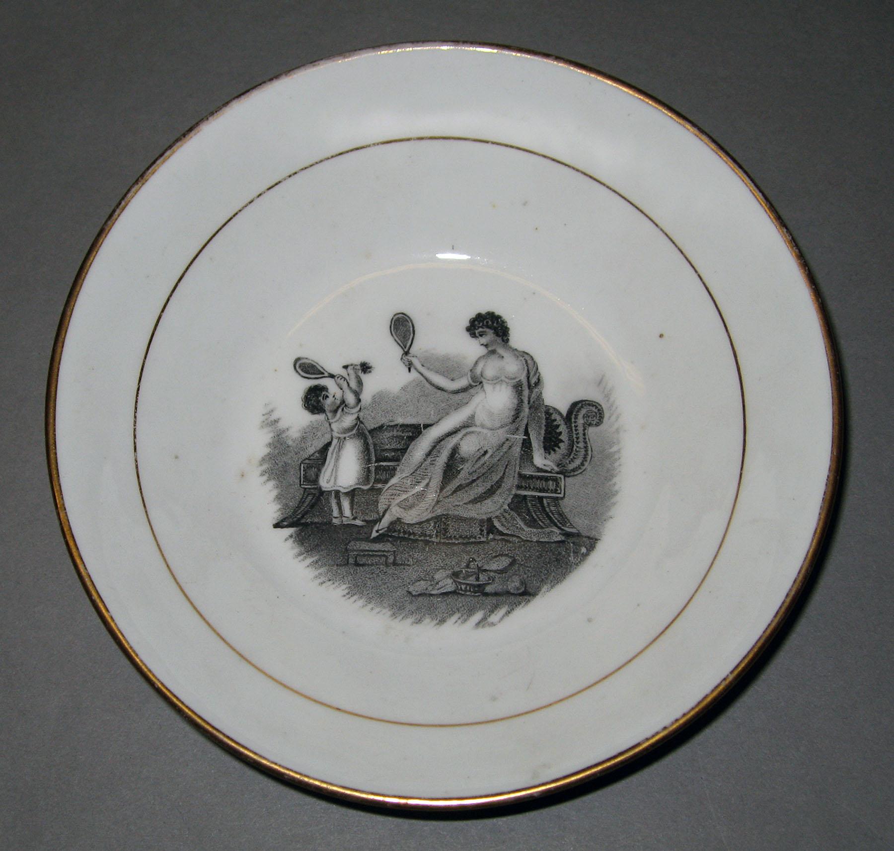 1973.0289.018 Porcelain saucer