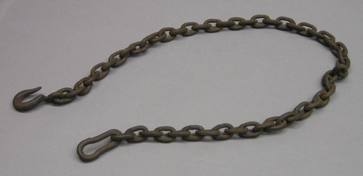 1973.0334 Chain and hook