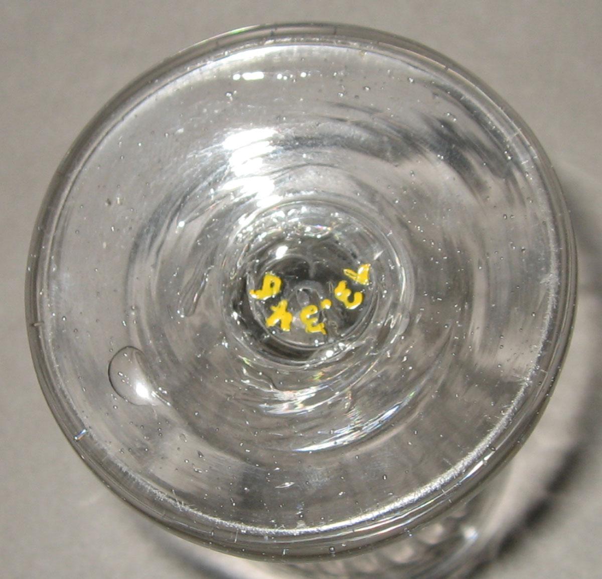 1973.0346 Wineglass (underside)