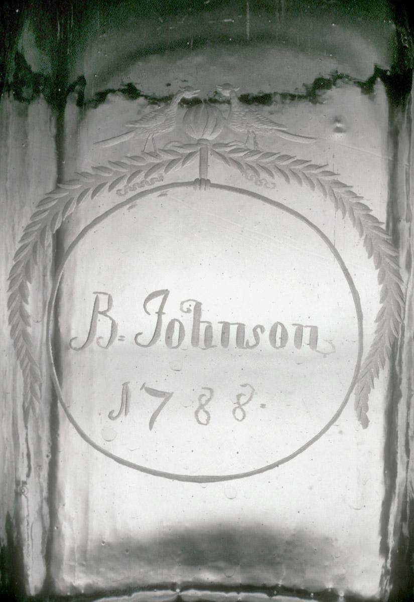 1973.0357 Bottle, detail