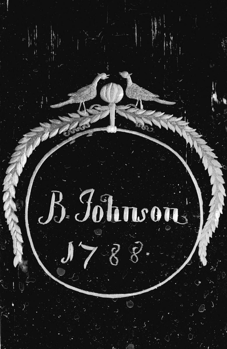 1973.0357 Bottle (detail 3)