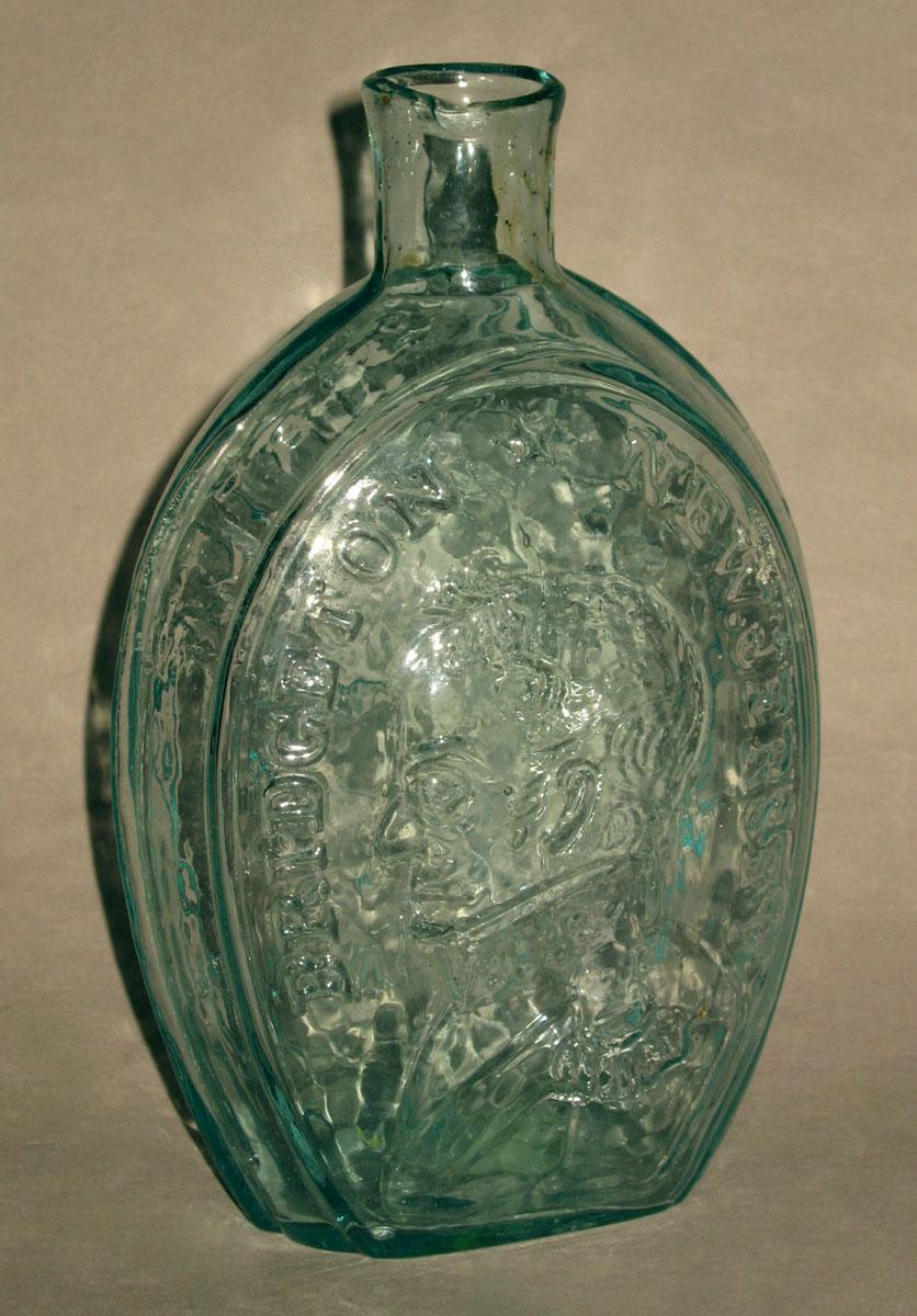 1973.0401.002 Glass flask (op.side)