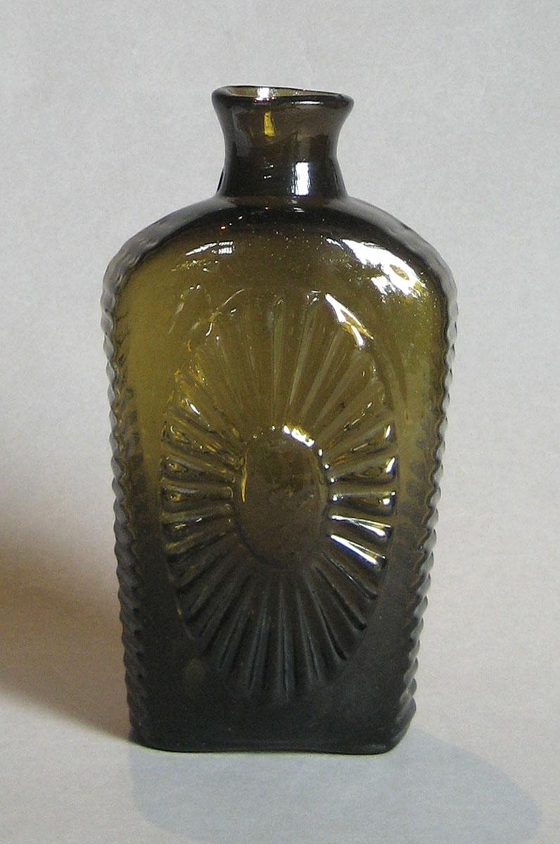 1973.0423.004 Glass Flask