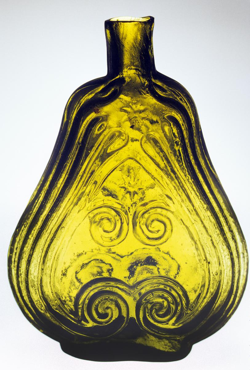 1973.0425.002 Glass Flask