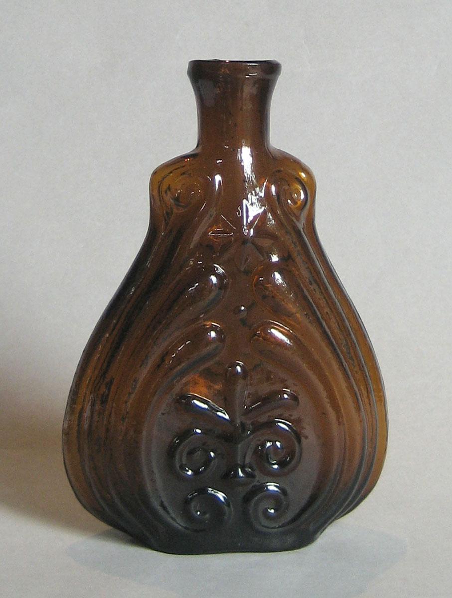 1973.0425.003 Glass Flask