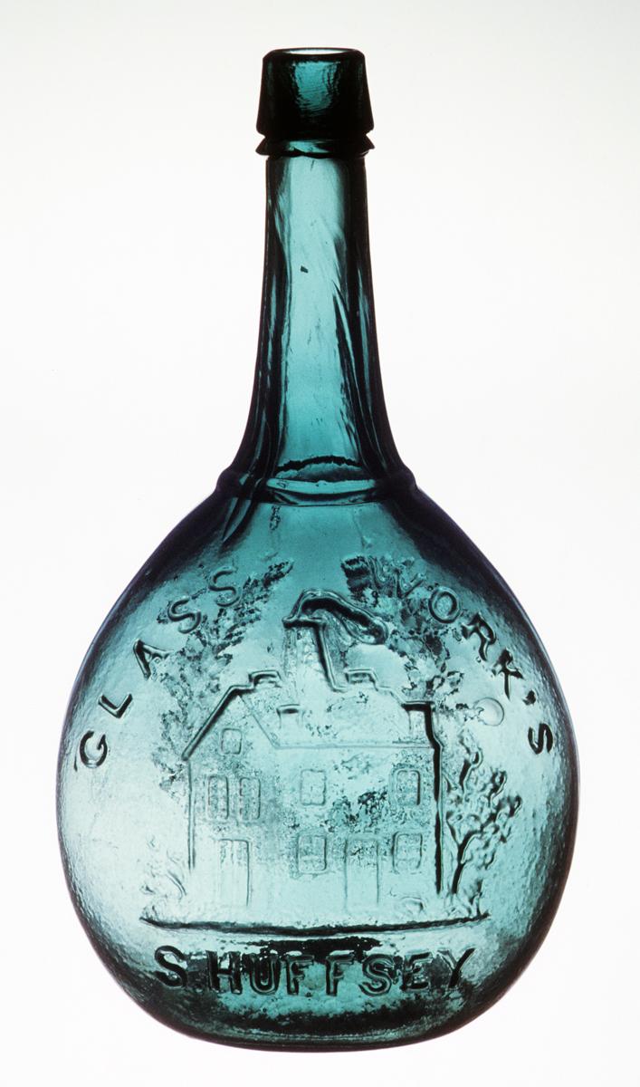 1973.0428.003 Bottle, View 2