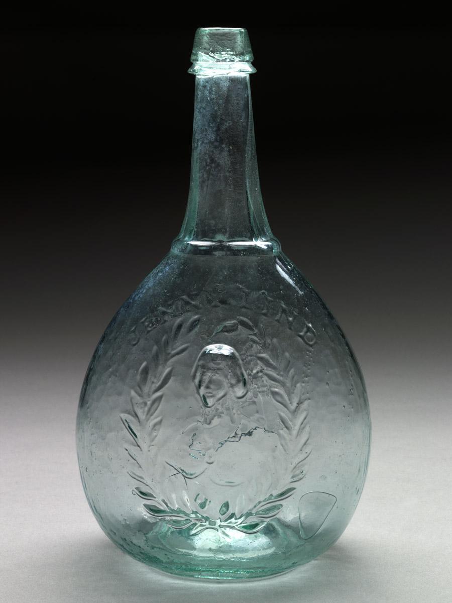 1973.0429.001 Glass Bottle