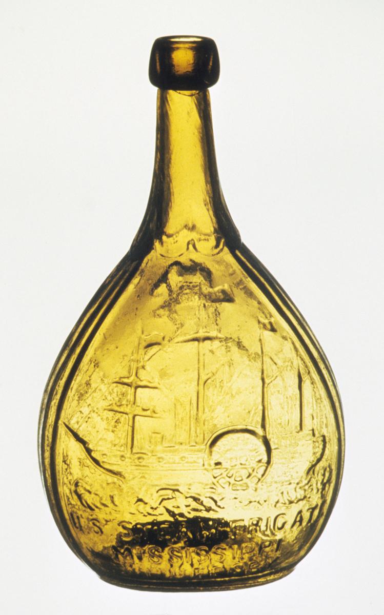 1973.0429.002 Bottle, View 2
