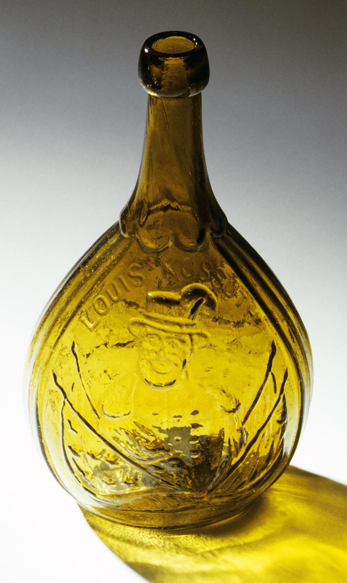 1973.0429.002 Bottle, View 3