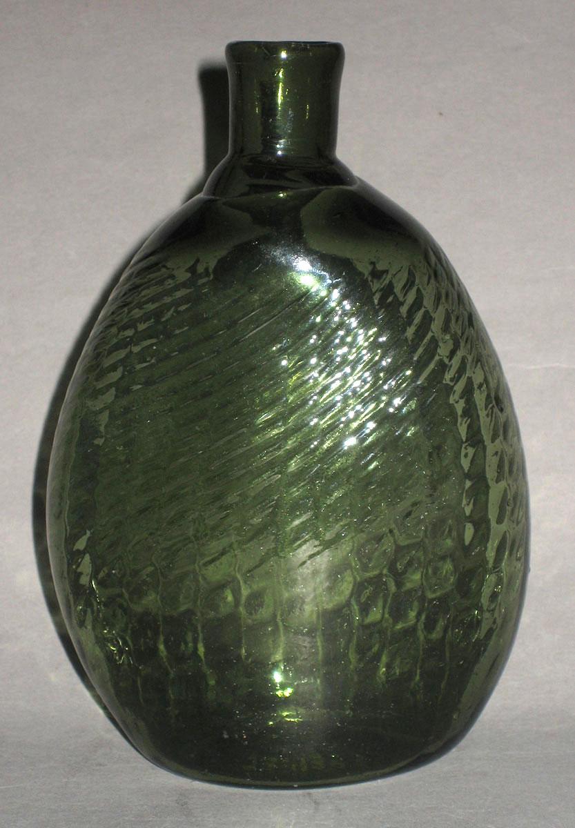 1973.0438.003 Flask