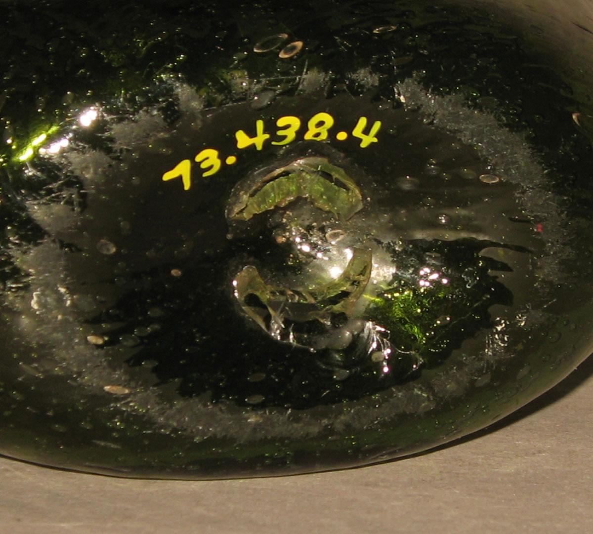 1973.0438.004 Glass Flask (underside)