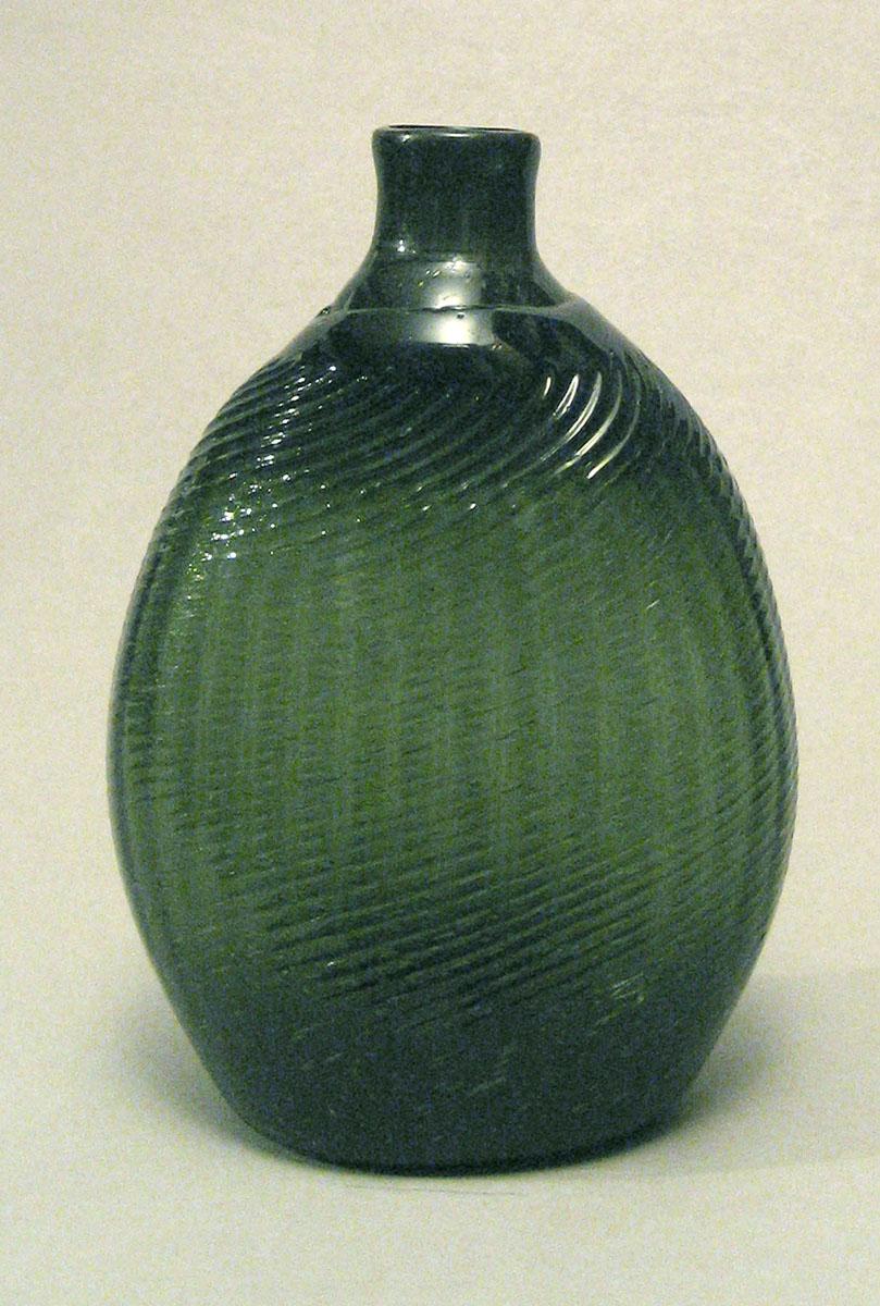 1973.0440.003 Glass Flask