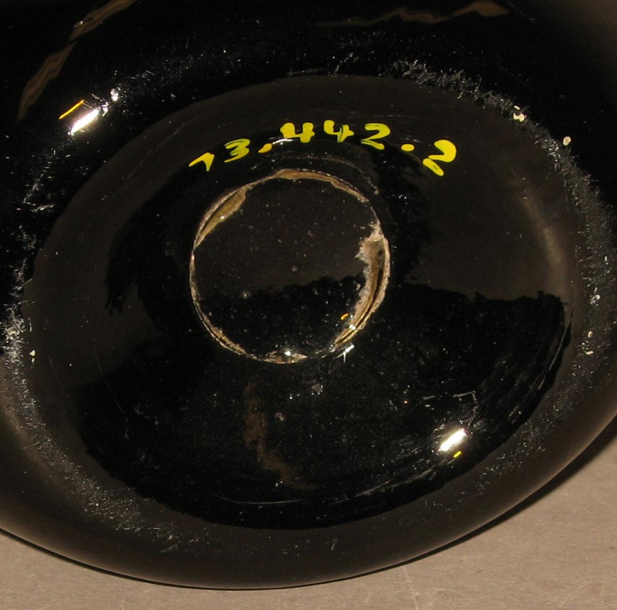 1973.0442.002 Glass Flask (underside)