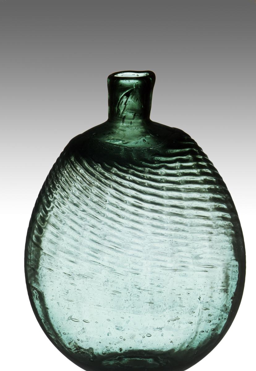 1973.0446.002 Glass Flask