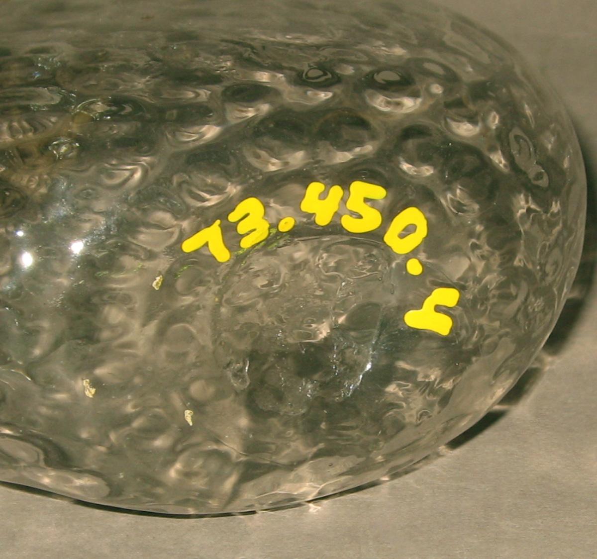 1973.0450.004 Glass Flask (underside)