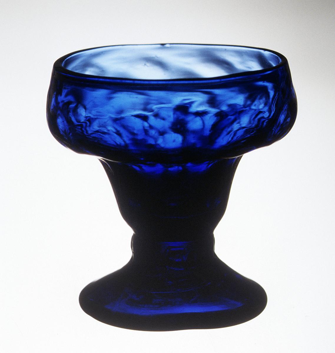 1973.0467.003 Glass salt