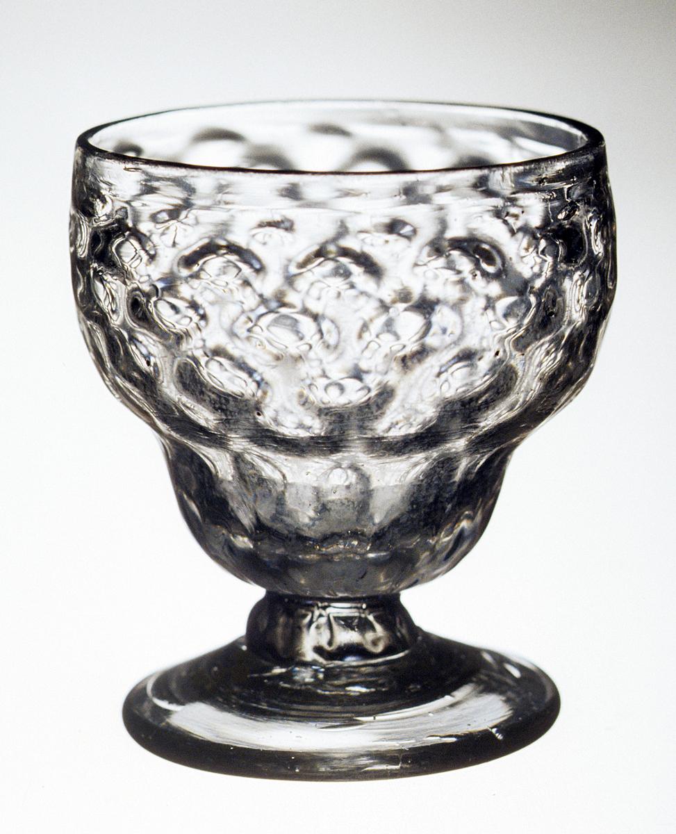 1973.0468.002 Glass salt