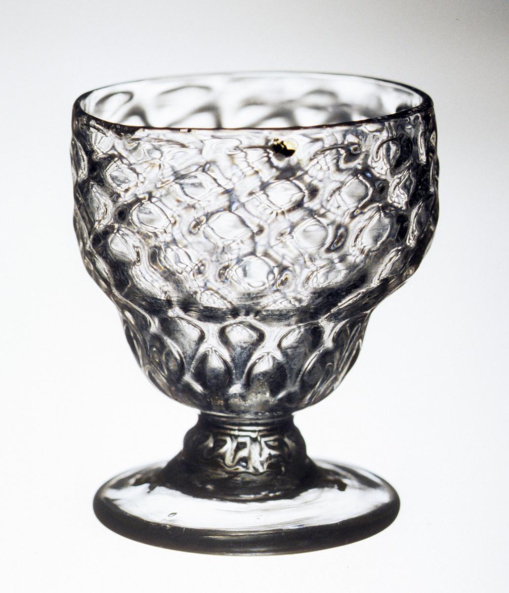 1973.0468.003 Glass salt