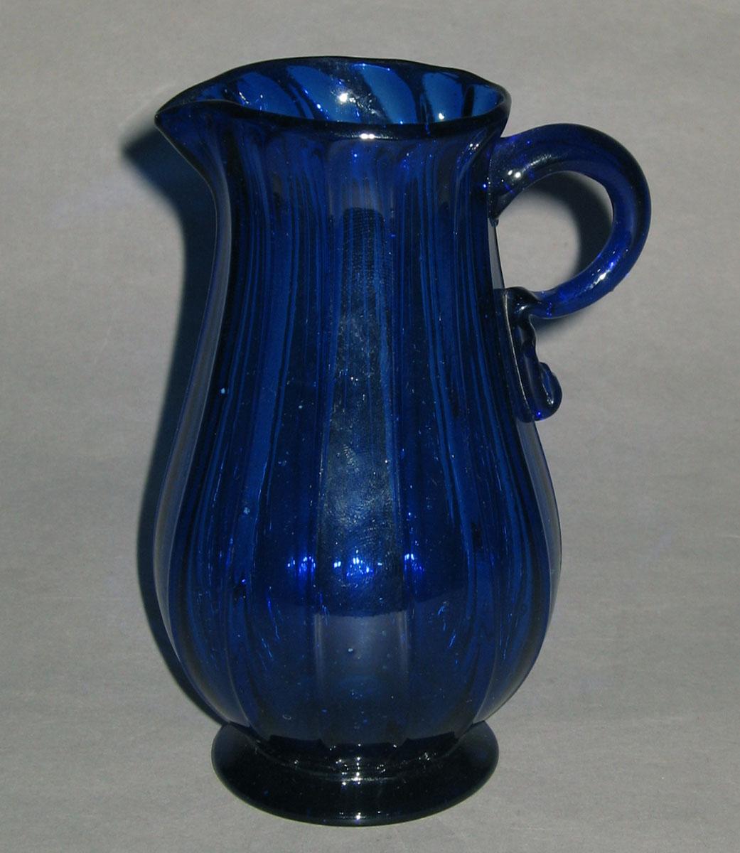 1973.0473.002 Lead glass cream jug
