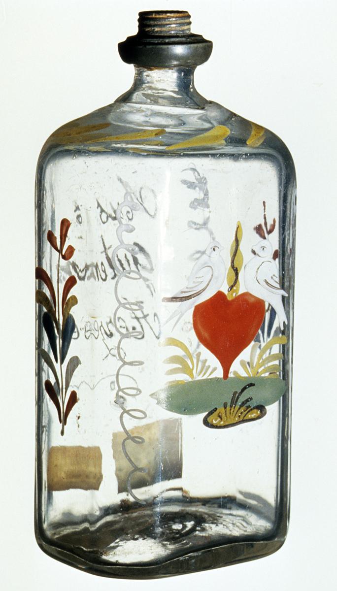 1973.0476.001 A Bottle