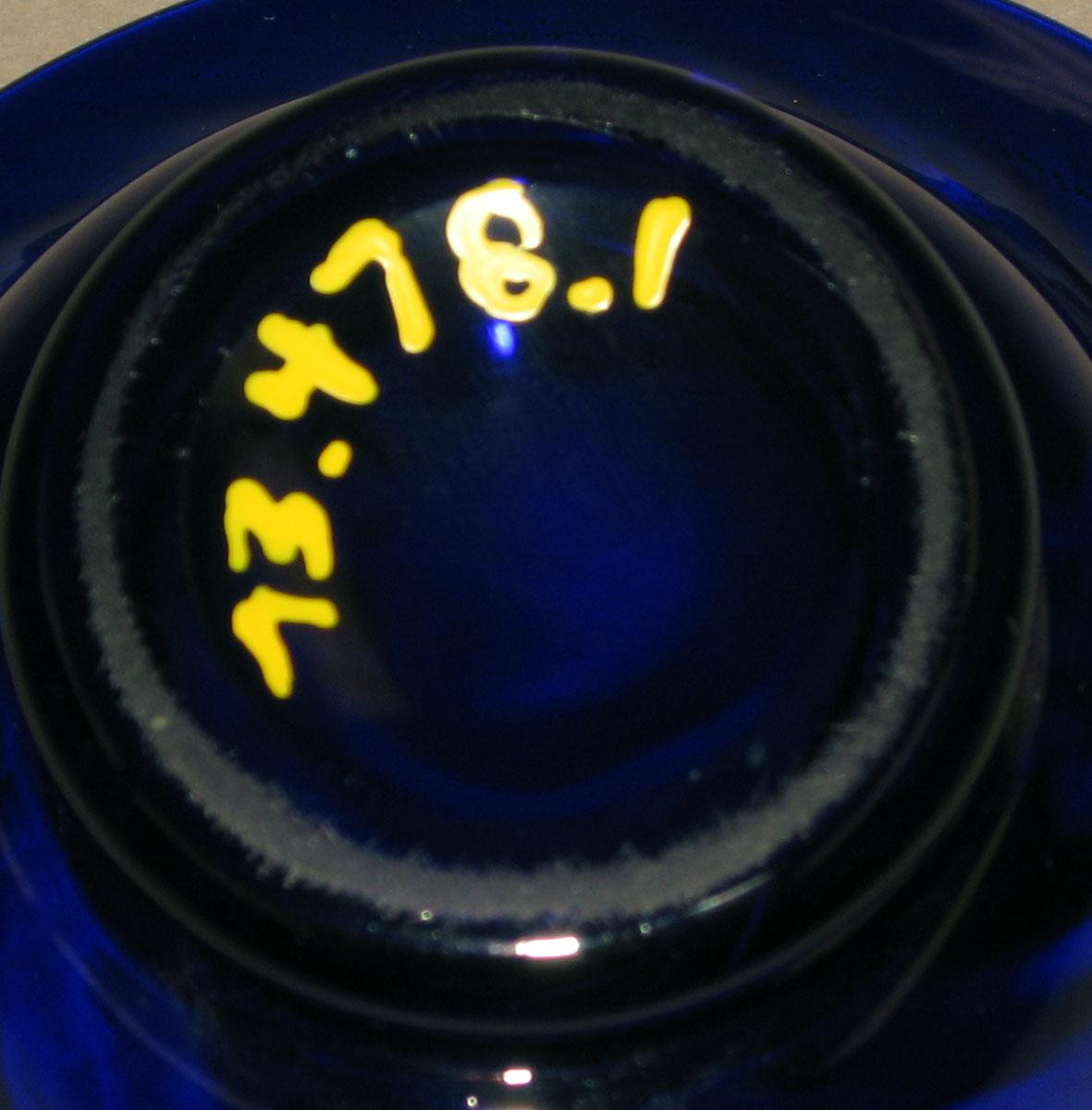 1973.0478.001 Blue glass bowl (underside)