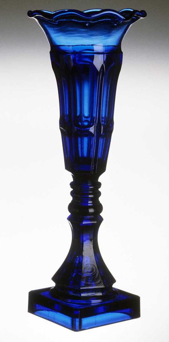 1973.0481 Blue lead glass vase