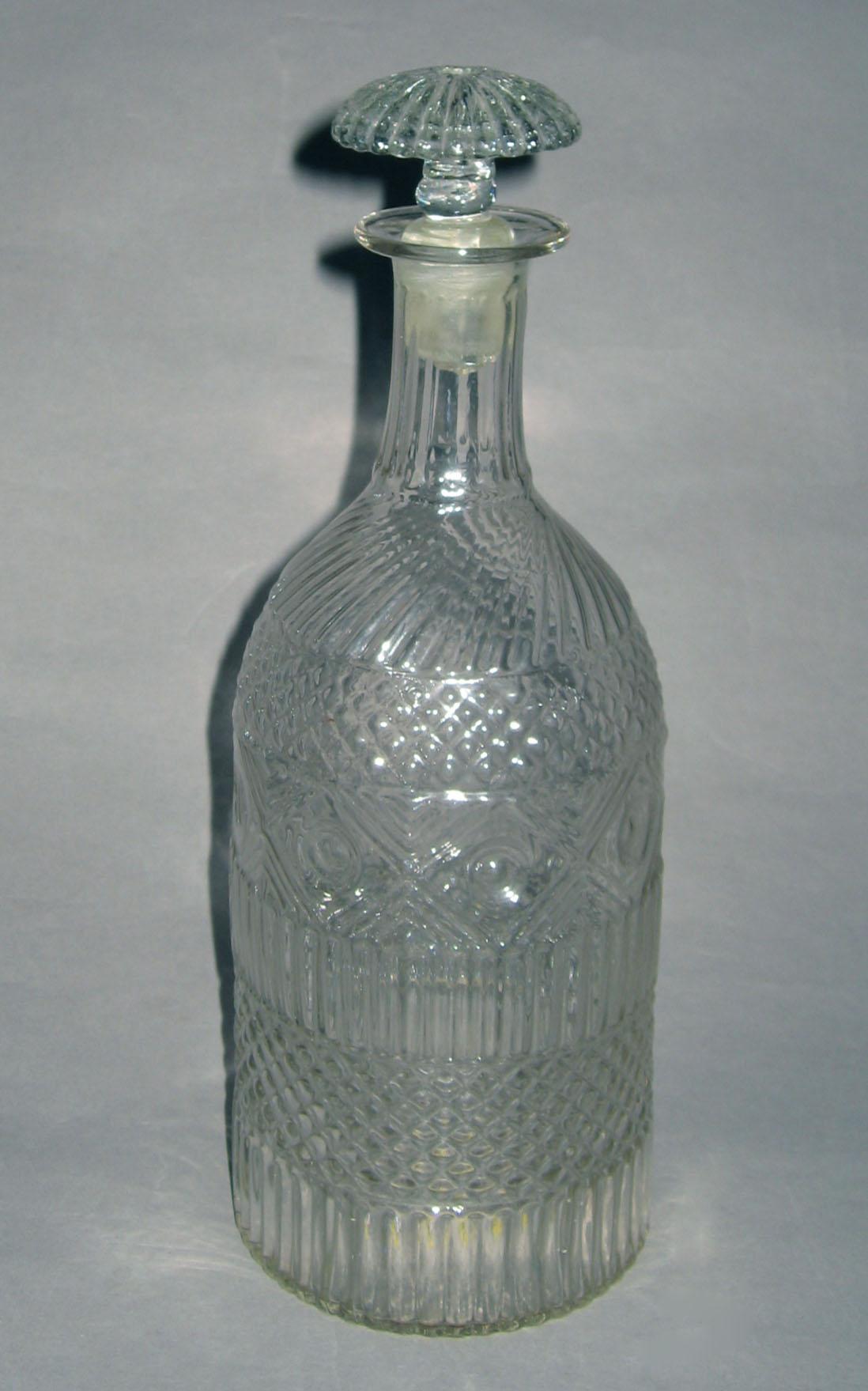 1973.0489.001 A, B Lead glass decanter