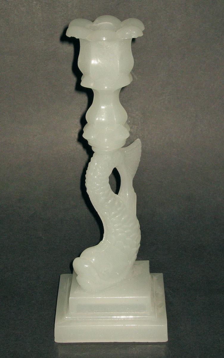 1973.0496.002 Glass candlestick