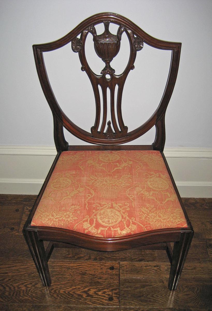 1957.0994 chair with 1969.5515 slip seat view 2