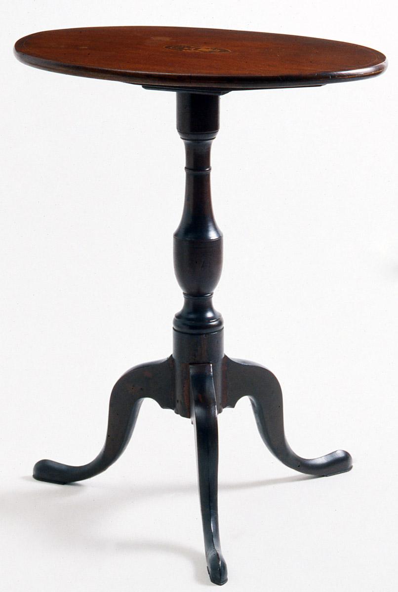 1957.0999 Candlestand