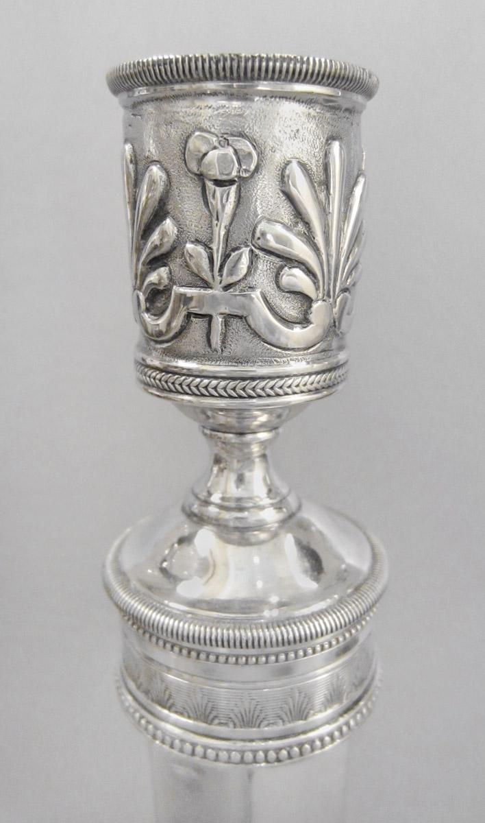 1974.0003.002 B Candlestick, detail