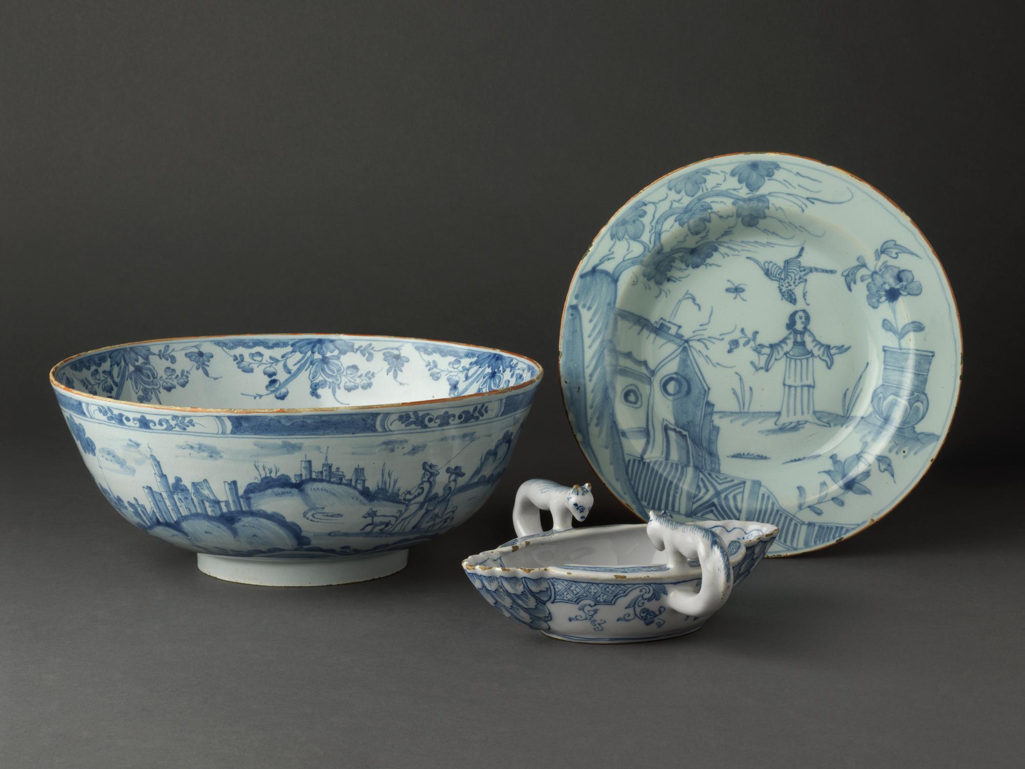 1984.0030 Bowl, 1962.0596 Sauceboat, 1974.0047 Plate