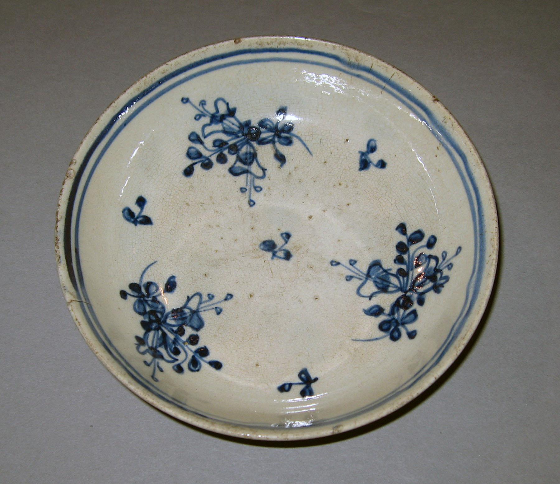 1974.0050.001 B Pearlware saucer