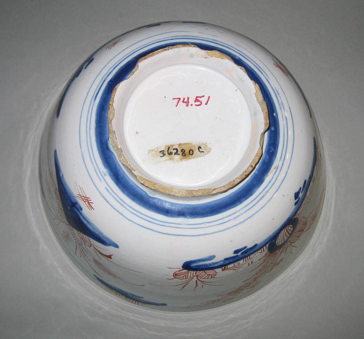 1974.0051 Delft punch bowl bottom