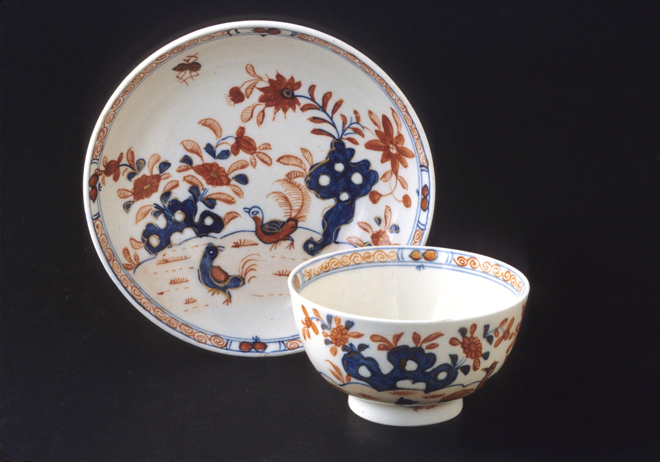 1974.0061 A, B Porcelain teabowl and saucer