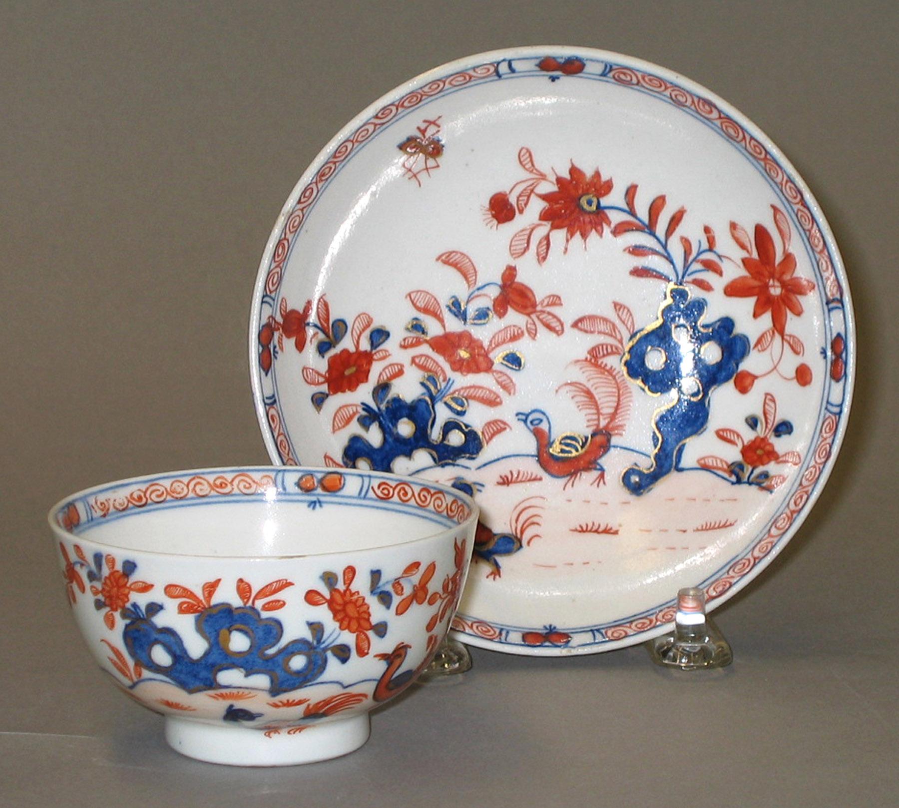 1974.0061 A, B Porcelain teabowl and saucer (view 2)