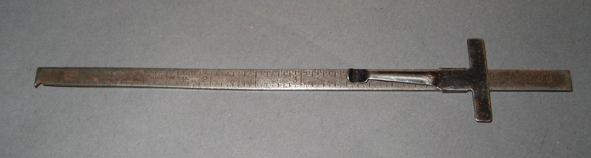 1974.0064.003 A,B Ruler