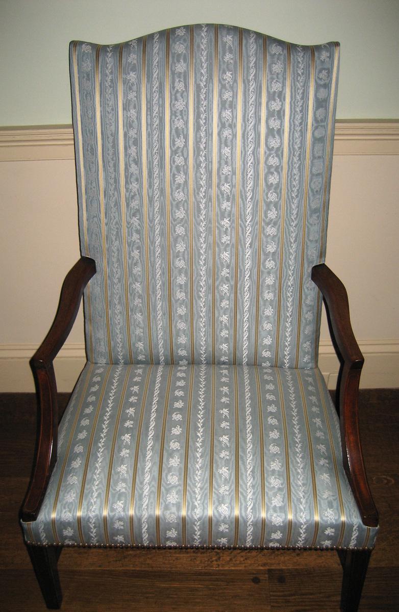 1957.1020.001 Chair view 2