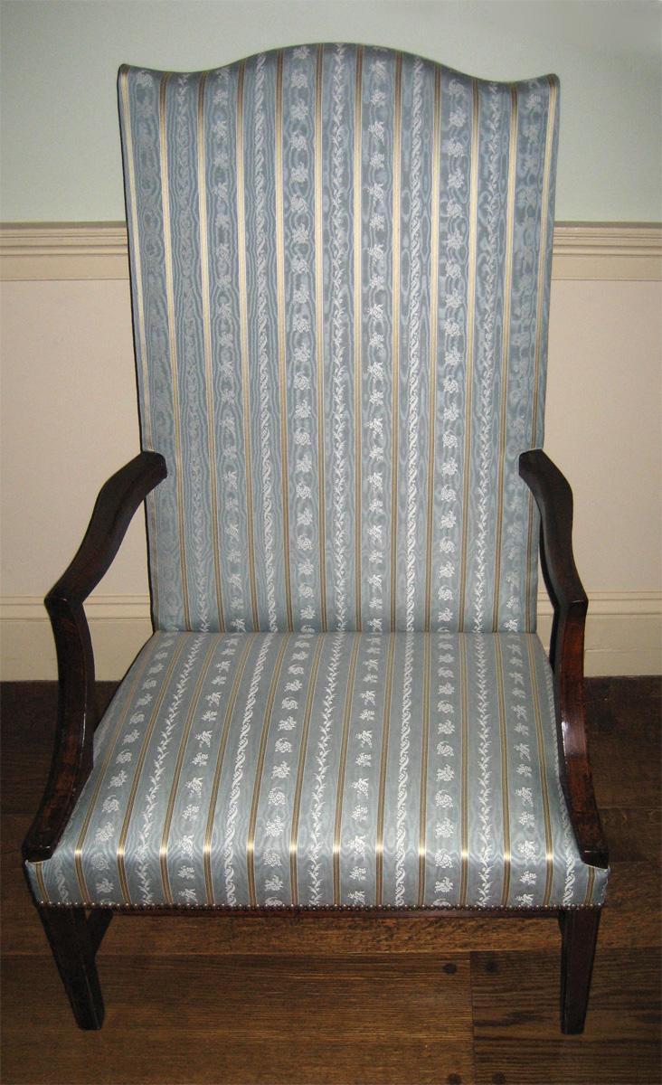 1957.1020.002 Chair view 2